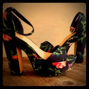 Floral Print Platform Sandals